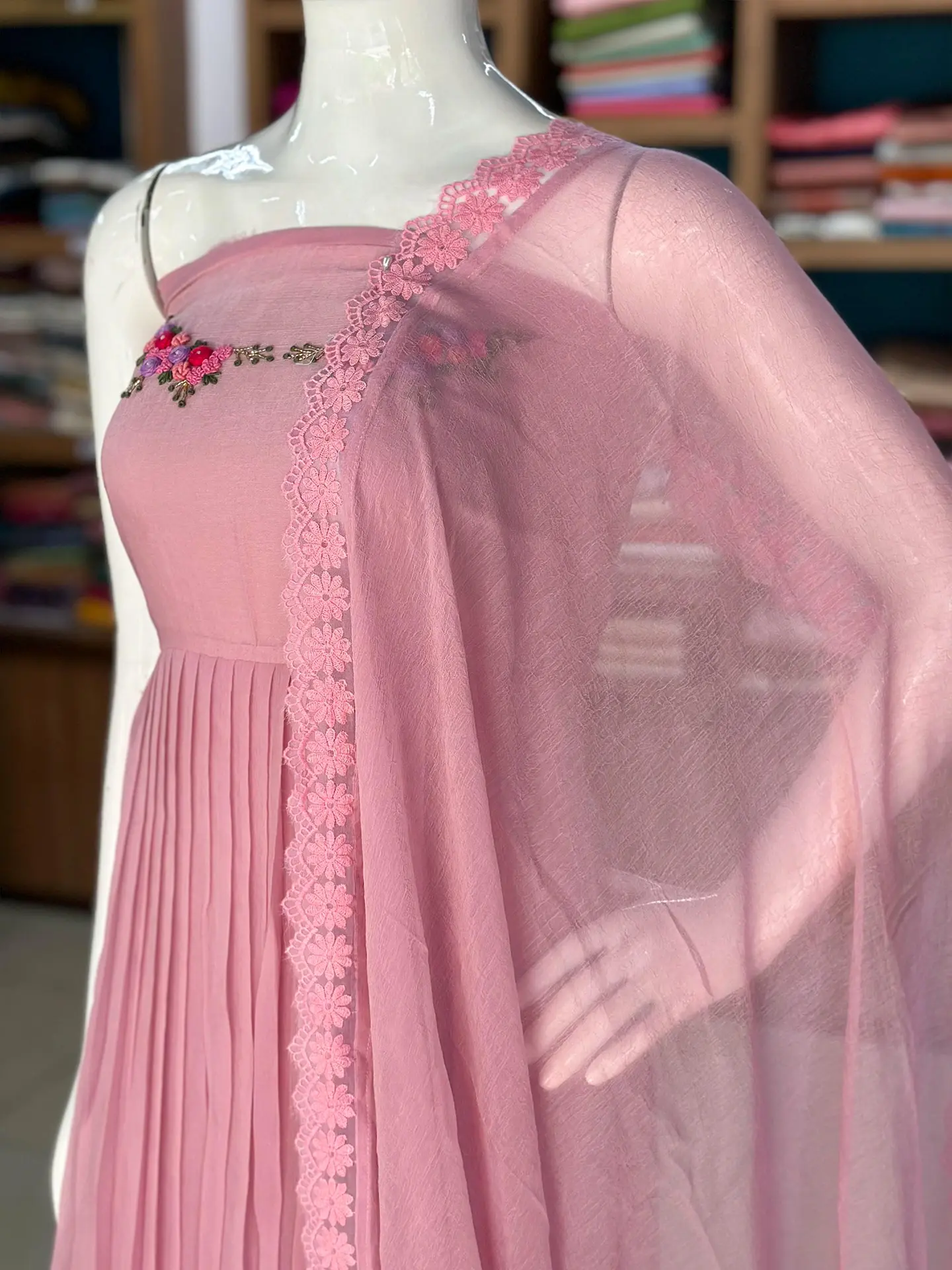 Crush Organza Suit Set with Floral Handwork - Image 4