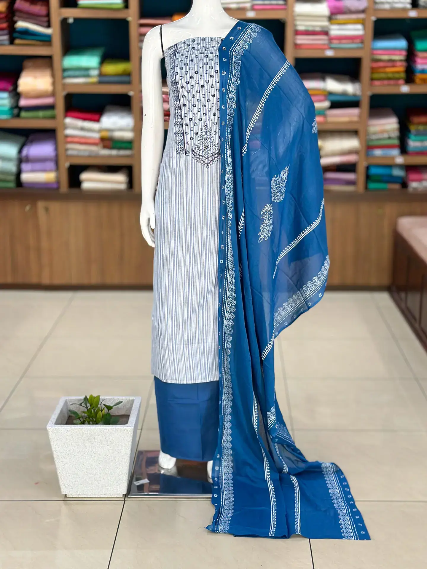 Handloom Cotton Suit Set with Handworked Yoke