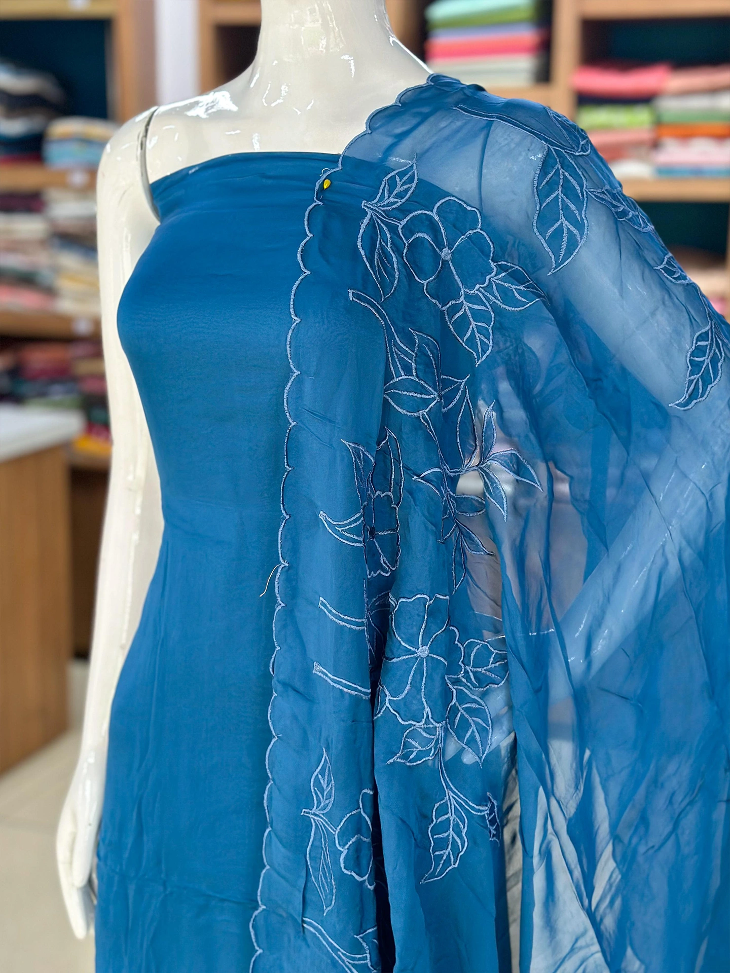 Viscose Organza Suit Set with Appliqué & Embroidery - Image 2