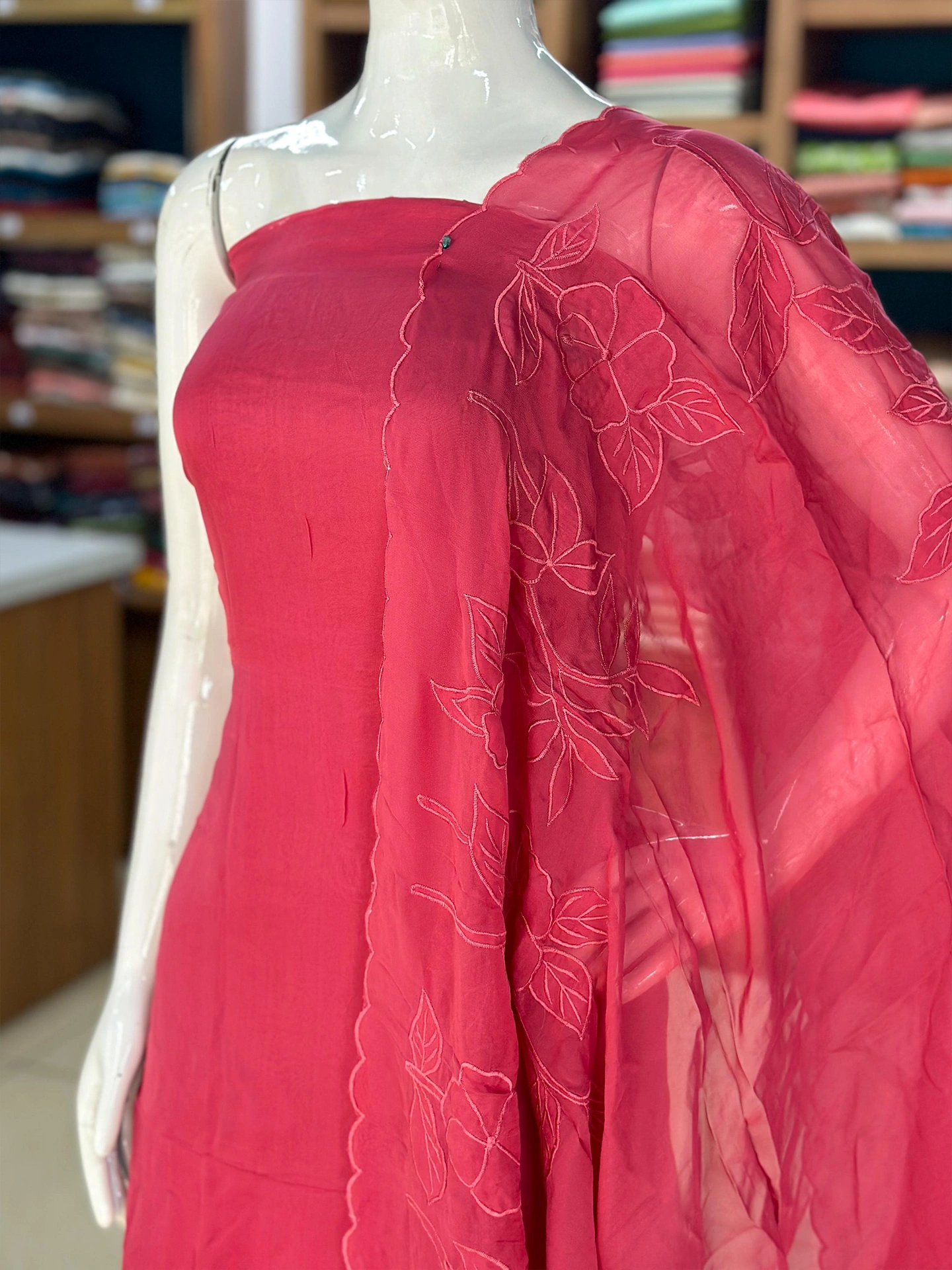 Viscose Organza Suit Set with Appliqué & Embroidery - Image 8