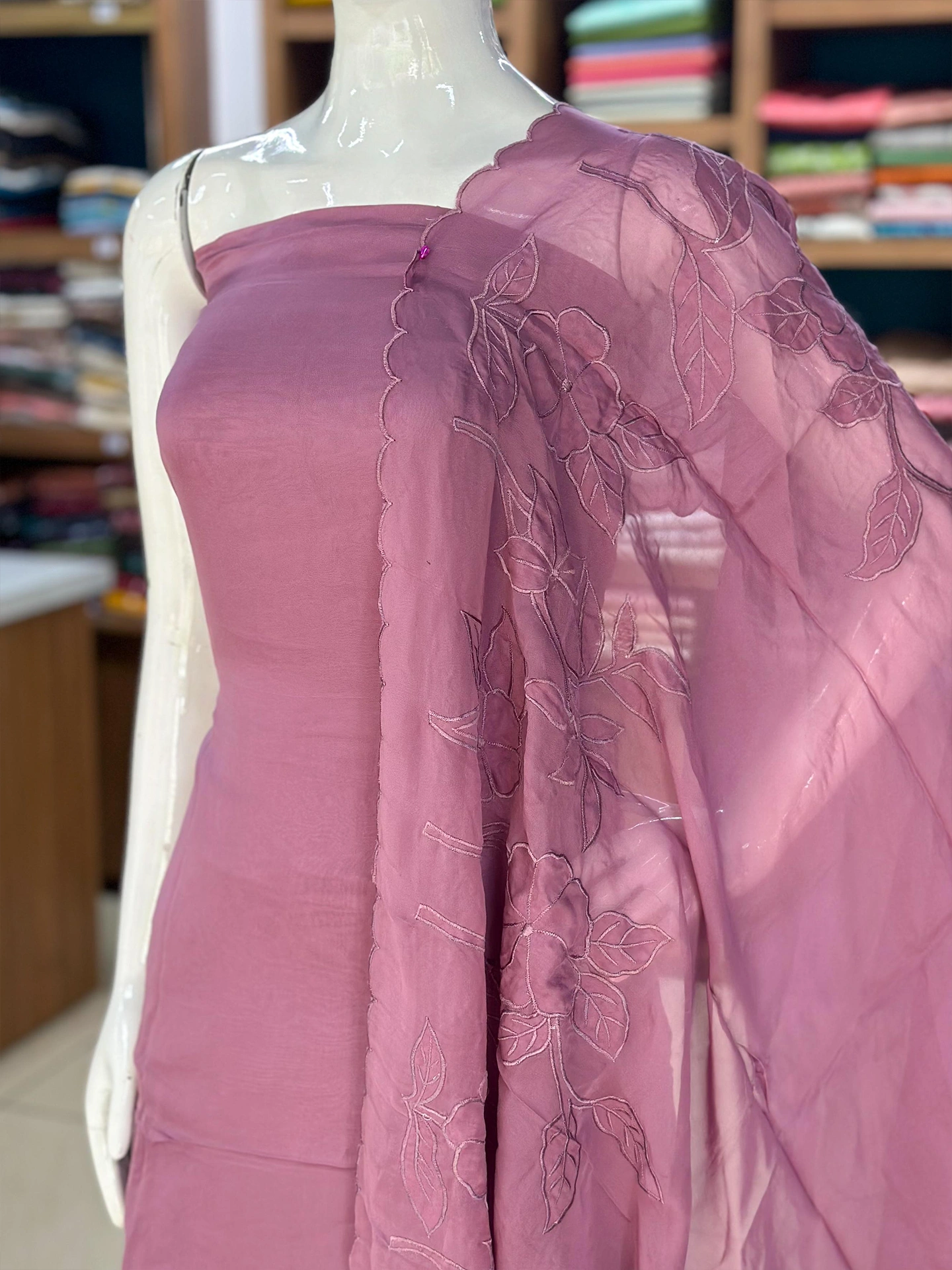 Viscose Organza Suit Set with Appliqué & Embroidery - Image 12